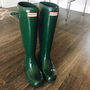 HUNTER green rainboots